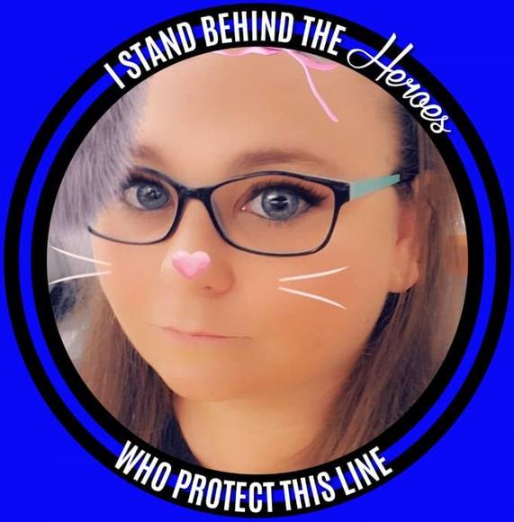 Meet your Posher, Evie - Picture 1 of 1